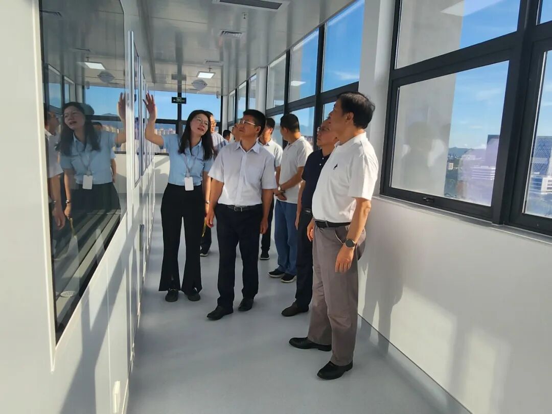 【简讯】湖南省人大领导一行莅临深圳ONE游戏官网调研考察